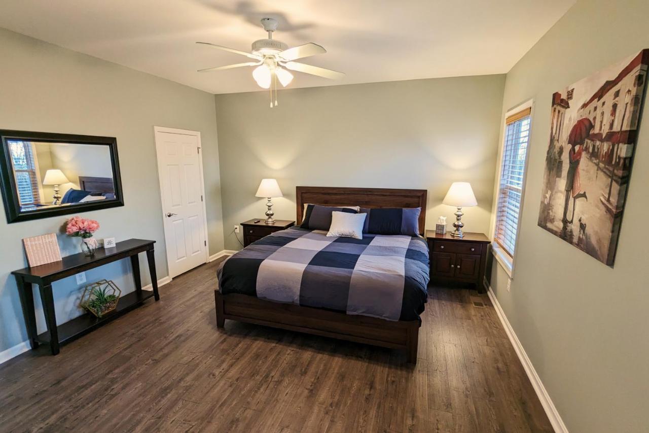 Hébergement de vacances Mountain Getaway - 7 Beds, 2 King - Large Common Area